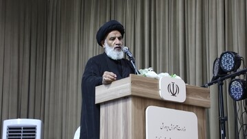 نماز؛ نخستین مأموریت جوامع مقتدر است/ ضرورت هم‌افزایی خانواده و مدرسه برای مصونیت نسل آینده