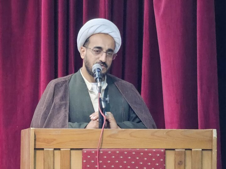 تصاویر / همایش طلایه‌داران حسینی در شهرستان بویین زهرا برگزارشد