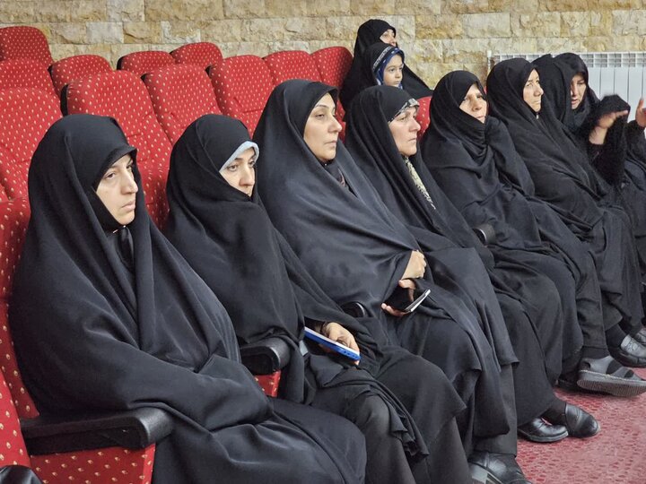 تصاویر / همایش طلایه‌داران حسینی در شهرستان بویین زهرا برگزارشد