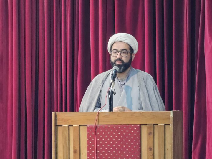 تصاویر / همایش طلایه‌داران حسینی در شهرستان بویین زهرا برگزارشد