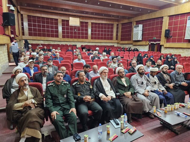 تصاویر / همایش طلایه‌داران حسینی در شهرستان بویین زهرا برگزارشد