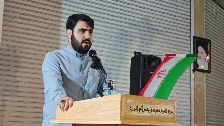 تصاویر / فعالیت‌های فرهنگی و تبلیغی موکب مدرسه علمیه ولیعصر(عج) تبریز