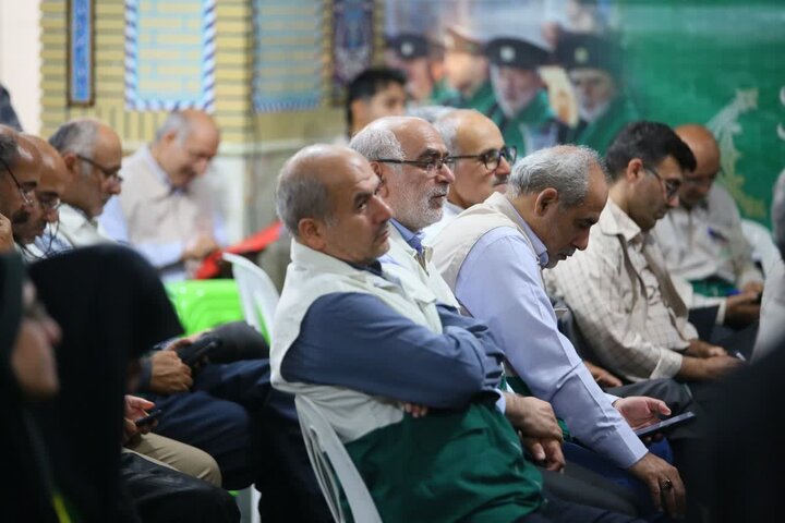 تصاویر/ جلسه هم اندیشی کانونهای دفتر خدمت رضوی ساری با حضور نماینده ولی فقیه در استان