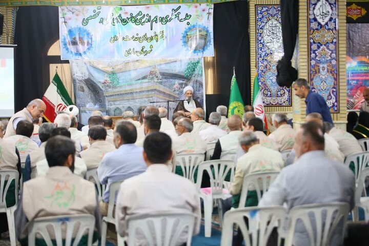تصاویر/ جلسه هم اندیشی کانونهای دفتر خدمت رضوی ساری با حضور نماینده ولی فقیه در استان