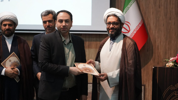 تصاویر | آیین تکریم و معارفه معاون فرهنگی و تبلیغی و تعدادی از مدیران دفتر تبلیغات اسلامی اصفهان