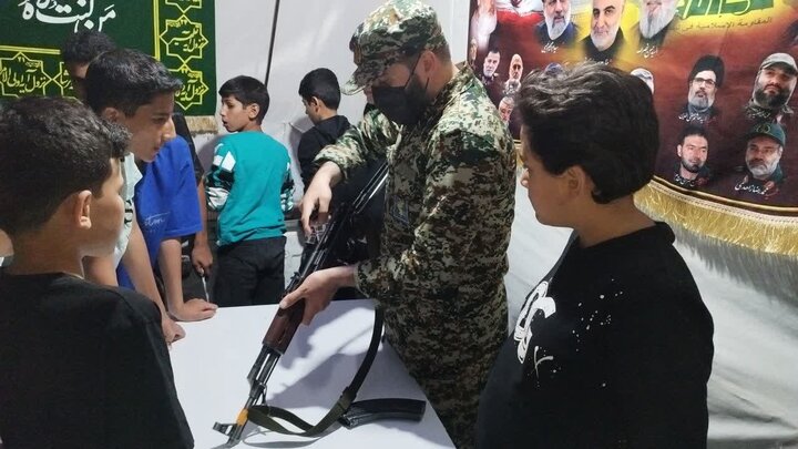 تصاویر/آموزش سلاح و مهمات اسلحه کلاش، تیربار و دوشکا در شهرستان شازند