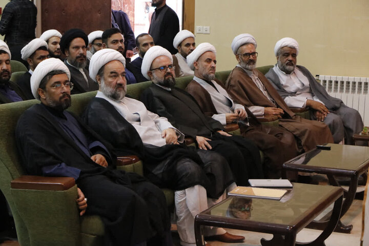 تصاویر/ همایش مبلغین و روحانیون شهرستان زاهدان