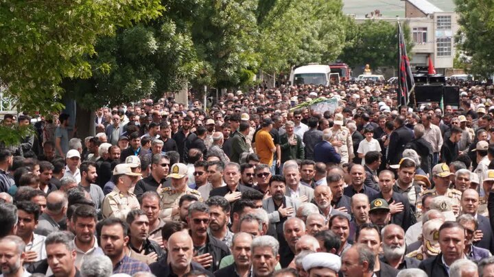 تصاویر/ مراسم تشییع پیکر مطهر شهید والا مقام حسین رسولی در چالدران