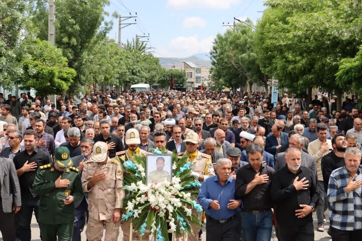 تصاویر/ مراسم تشییع پیکر مطهر شهید والا مقام حسین رسولی در چالدران