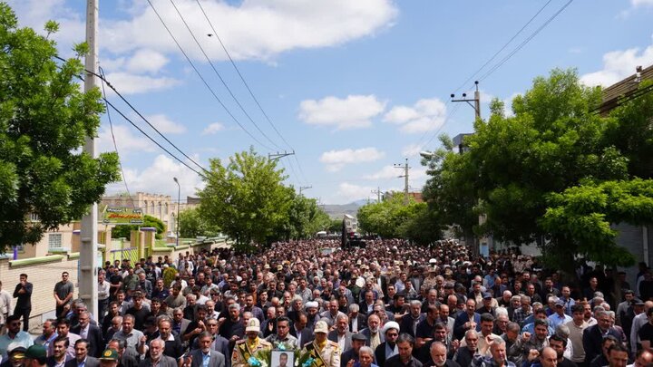 تصاویر/ مراسم تشییع پیکر مطهر شهید والا مقام حسین رسولی در چالدران