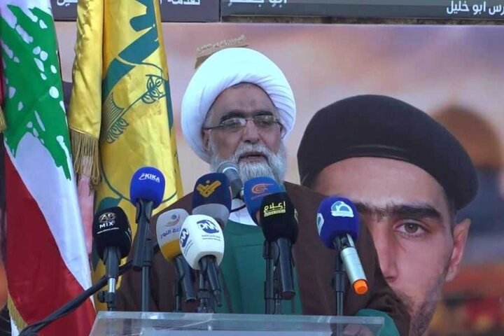 Wananchi wa Baalbek Wakusanyika kwa Ajili ya Kuonesha Shukrani Zao na Uaminifu kwa Jamhuri ya Kiislamu ya Iran