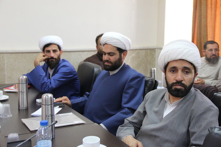تصاویر / اولین دوره کارگاه آموزش وصیت نامه نویسی در مرکز مدیریت حوزه علمیه استان قزوین (روز دوم )