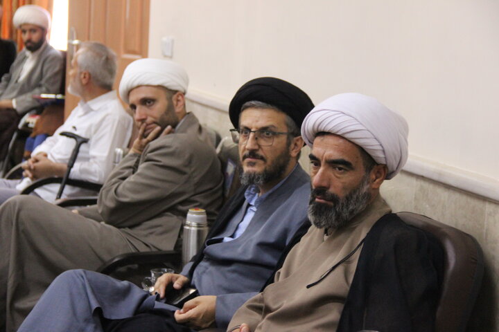 تصاویر / اولین دوره کارگاه آموزش وصیت نامه نویسی در مرکز مدیریت حوزه علمیه استان قزوین (روز دوم )