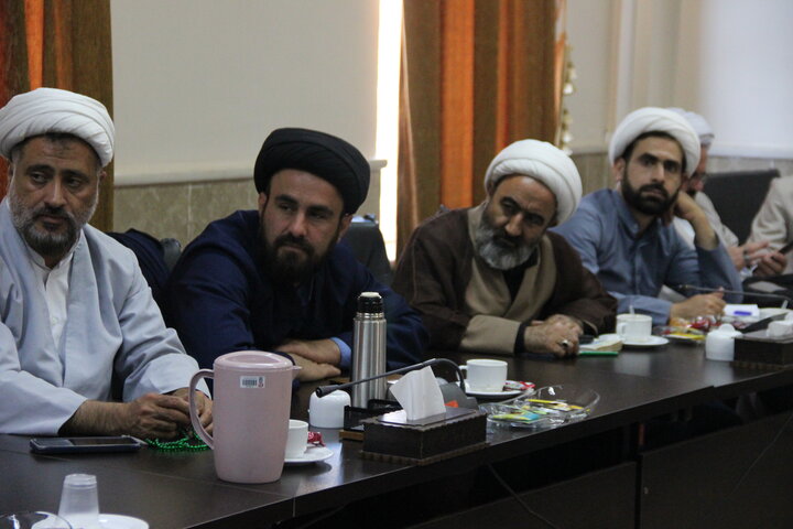 تصاویر / اولین دوره کارگاه آموزش وصیت نامه نویسی در مرکز مدیریت حوزه علمیه استان قزوین (روز دوم )