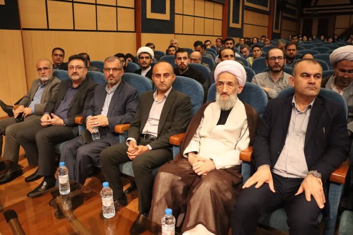 تصاویر / هفتمین اجلاس سراسری نماز دانش‌آموزی مازندران در ساری