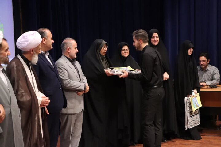 تصاویر / هفتمین اجلاس سراسری نماز دانش‌آموزی مازندران در ساری