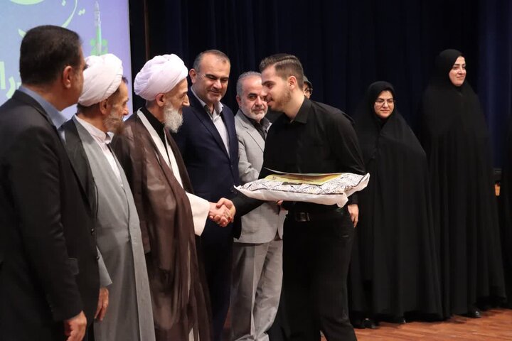 تصاویر / هفتمین اجلاس سراسری نماز دانش‌آموزی مازندران در ساری