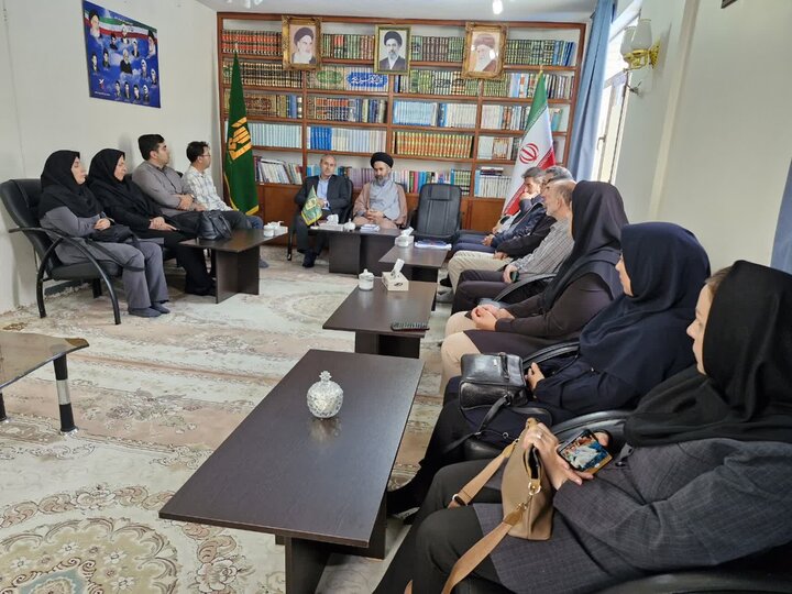 تصاویر/ دیدار کارکنان جهاد کشاورزی خلخال با امام‌ جمعه خلخال