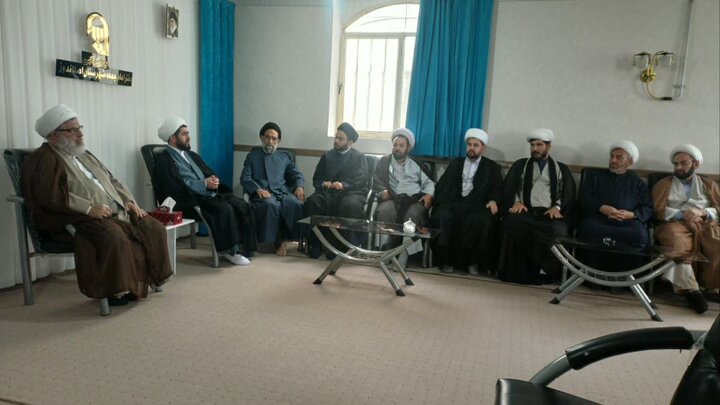 تصاویر/ کارگاه توانمندسازی ائمه جماعات شهرستان اصلاندوز در دفتر امام جمعه اصلاندوز