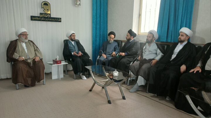 تصاویر/ کارگاه توانمندسازی ائمه جماعات شهرستان اصلاندوز در دفتر امام جمعه اصلاندوز