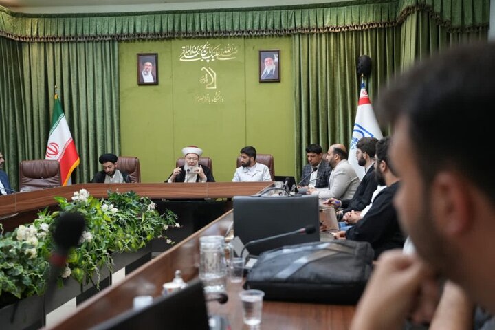 تصاویر /بازدید رئیس هیئت امنای تجمع علمای مسلمانان لبنان از دانشگاه باقرالعلوم(ع)
