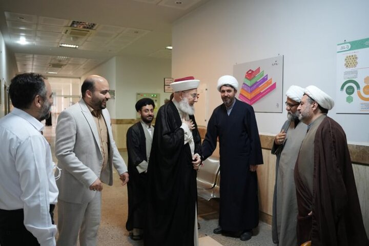 تصاویر /بازدید رئیس هیئت امنای تجمع علمای مسلمانان لبنان از دانشگاه باقرالعلوم(ع)