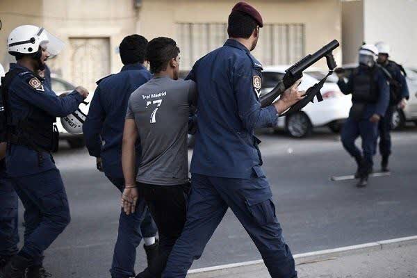 Uingereza Inashirikiana na Watawala wa Bahrain katika Kuwakandamiza Mashia wa Nchi Hiyo