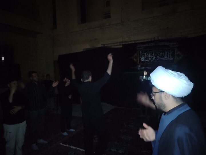 تصاویر/برگزاری شب اول محرم با شکوه و معنویت فراوان در مدرسه علمیه امام صادق (ع) قروه
