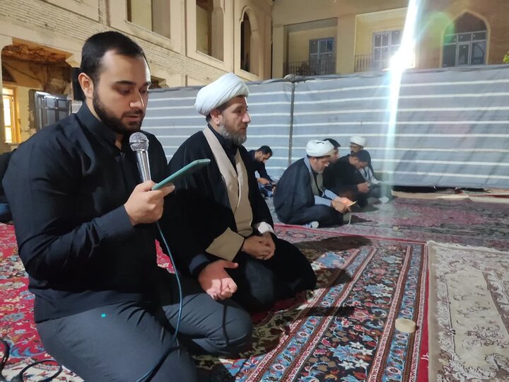 تصاویر/برگزاری شب اول محرم با شکوه و معنویت فراوان در مدرسه علمیه امام صادق (ع) قروه