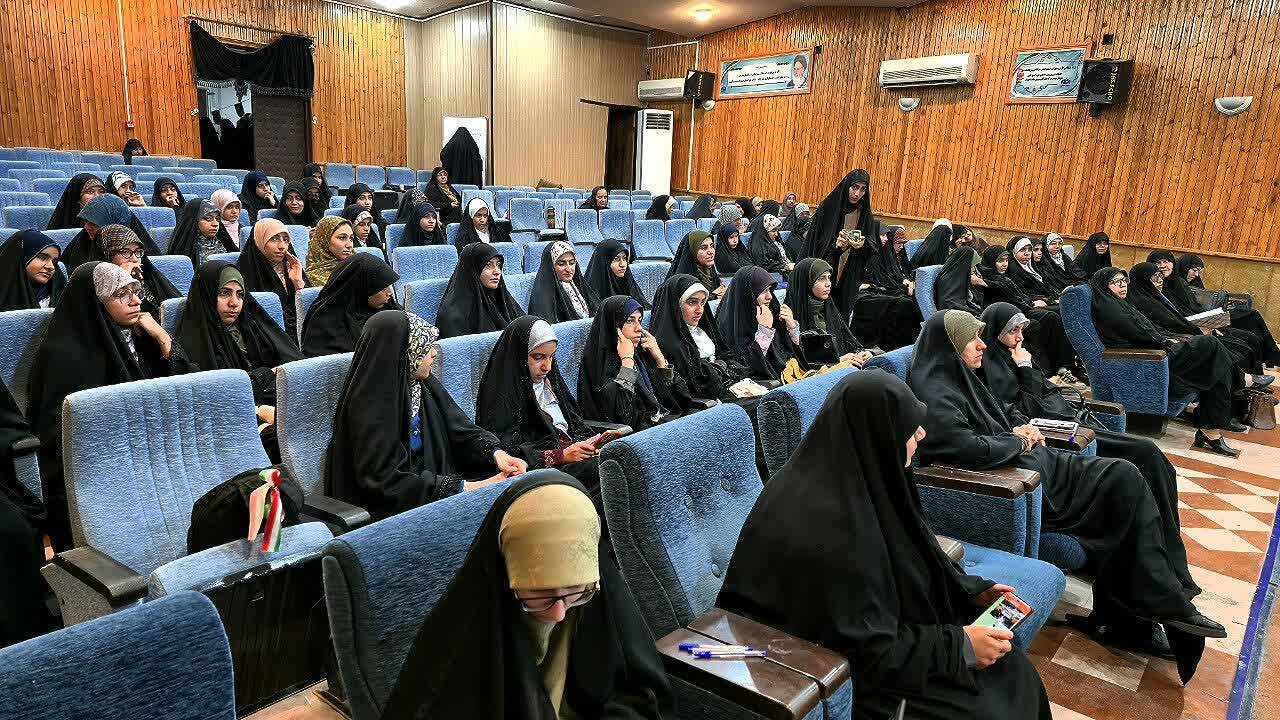 رویداد تربیتی دختران جانفدا در بوشهر برگزار شد