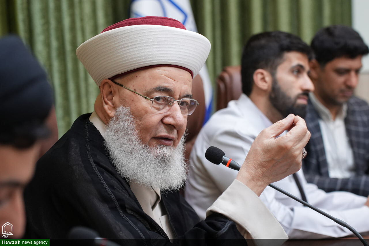 با انسجام و آگاهی، تفرقه‌ها را نقش بر آب کنیم