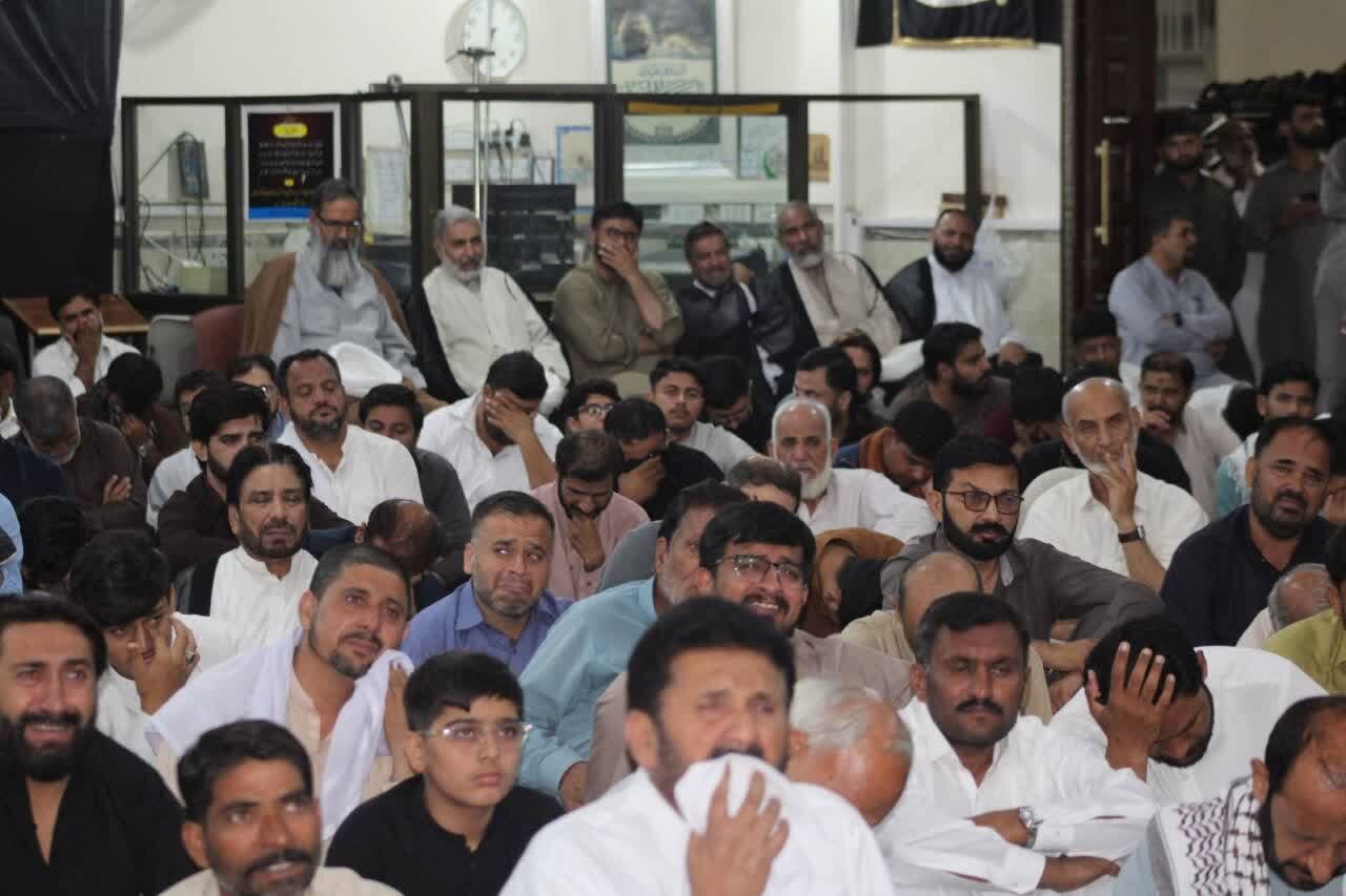 قائد ملت جعفریہ پاکستان کی اہلیہ کی مجلسِ چہلم / علماء کرام و سفیرِ ایران سمیت مختلف شخصیات کی شرکت