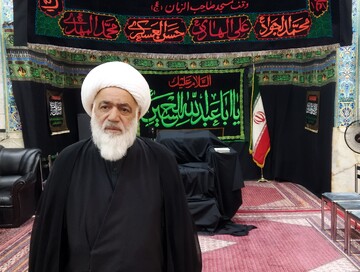 امام حسین(ع) یک قبله‌نمای کامل به سمت صراط مستقیم هستند