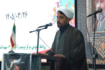 خون رهبر شهید امت، استمرار راه عاشورا را تضمین می‌کند