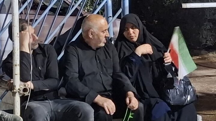 تصاویر/ اجتماع شبانگاهی همراه با شصت و یکمین سالگردشهدای 26 خردادحزب موتلفه اسلامی درکاشان