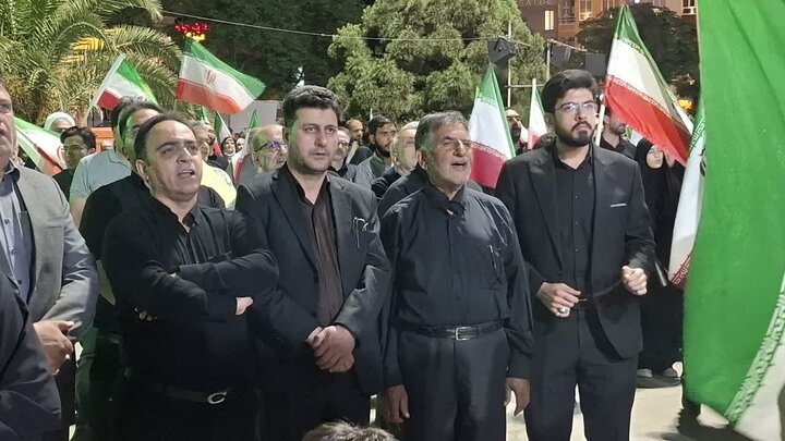 تصاویر/ اجتماع شبانگاهی همراه با شصت و یکمین سالگردشهدای 26 خردادحزب موتلفه اسلامی درکاشان