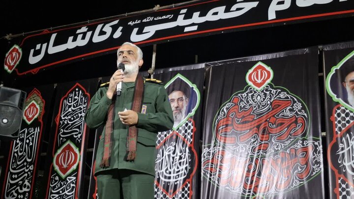 تصاویر/ اجتماع شبانگاهی همراه با شصت و یکمین سالگردشهدای 26 خردادحزب موتلفه اسلامی درکاشان