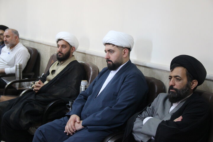 تصاویر / اختتامیه کارگاه آموزشی وصیت نامه نویسی در حوزه علمیه قزوین با حضور مدیر کل اوقاف وامور خیریه استان قزوین