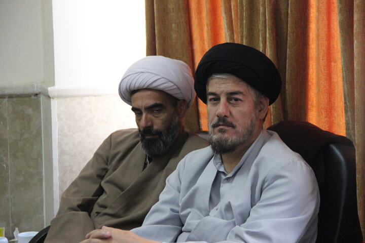 تصاویر / اختتامیه کارگاه آموزشی وصیت نامه نویسی در حوزه علمیه قزوین با حضور مدیر کل اوقاف وامور خیریه استان قزوین