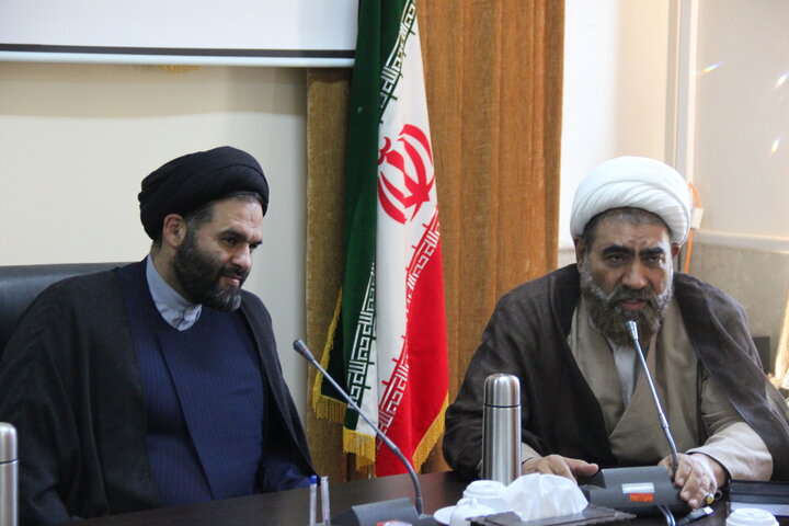 تصاویر / اختتامیه کارگاه آموزشی وصیت نامه نویسی در حوزه علمیه قزوین با حضور مدیر کل اوقاف وامور خیریه استان قزوین