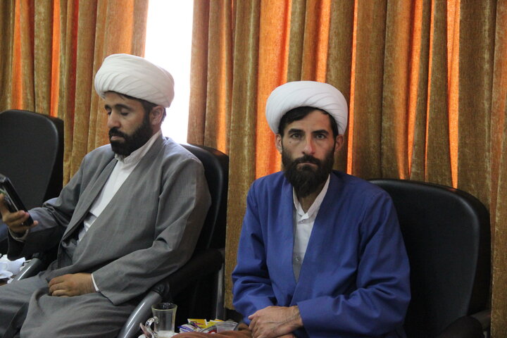 تصاویر / اختتامیه کارگاه آموزشی وصیت نامه نویسی در حوزه علمیه قزوین با حضور مدیر کل اوقاف وامور خیریه استان قزوین