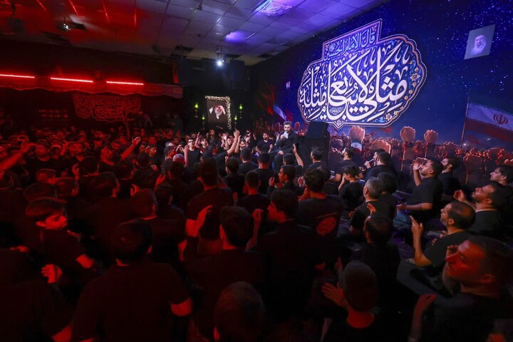 تصاویر | شب اول محرم هیئت فدائیان حسین اصفهان