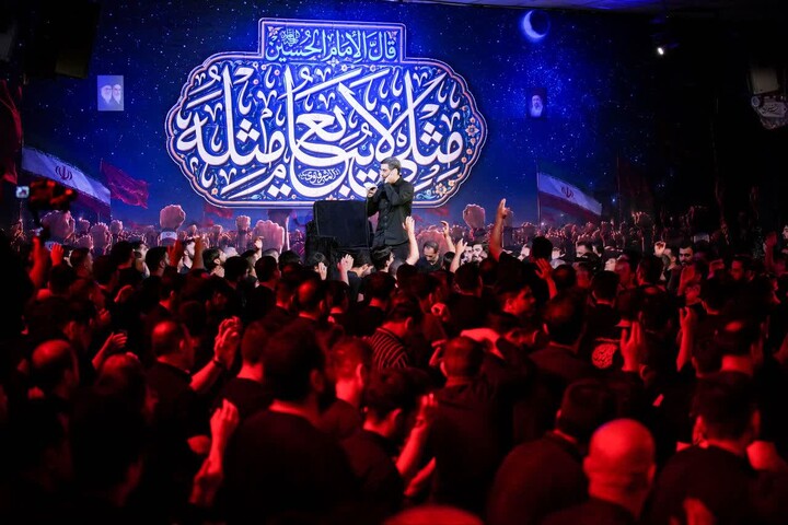 تصاویر | شب اول محرم هیئت فدائیان حسین اصفهان