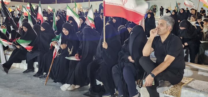 تصاویر/ اجتماع خیابانی مردم کنگان در ایستگاه ۱۰۷