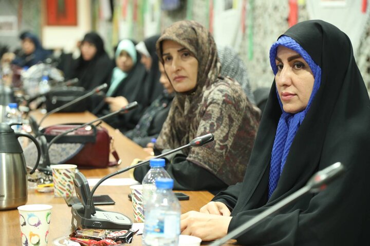 تصاویر/ مراسم تقدیر از عوامل گردآورنده کتاب «خانوم ایران»