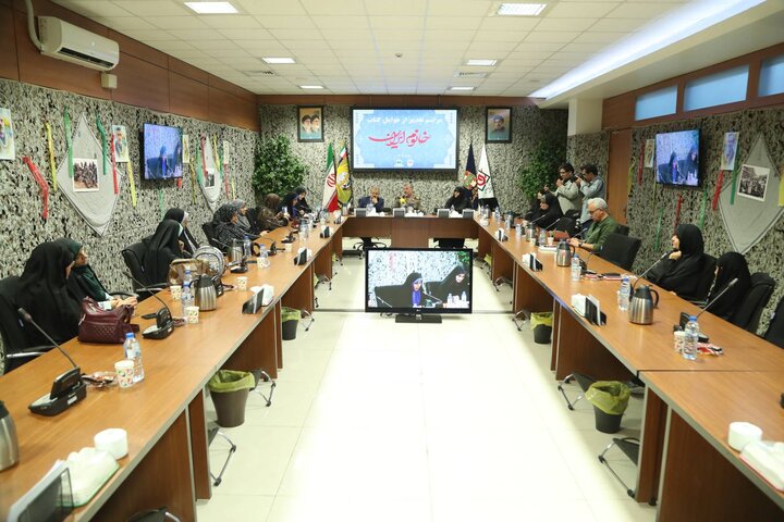 تصاویر/ مراسم تقدیر از عوامل گردآورنده کتاب «خانوم ایران»