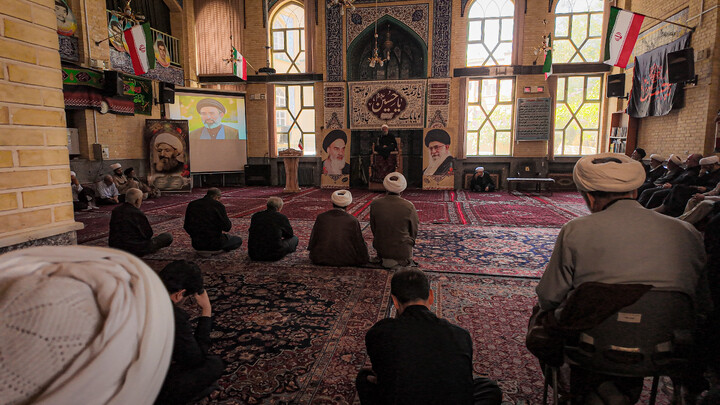 تصاویر/ جلسه اقامه عزای حسینی در مدرسه علمیه آیت الله آخوند