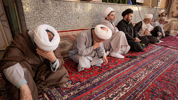 تصاویر/ جلسه اقامه عزای حسینی در مدرسه علمیه آیت الله آخوند