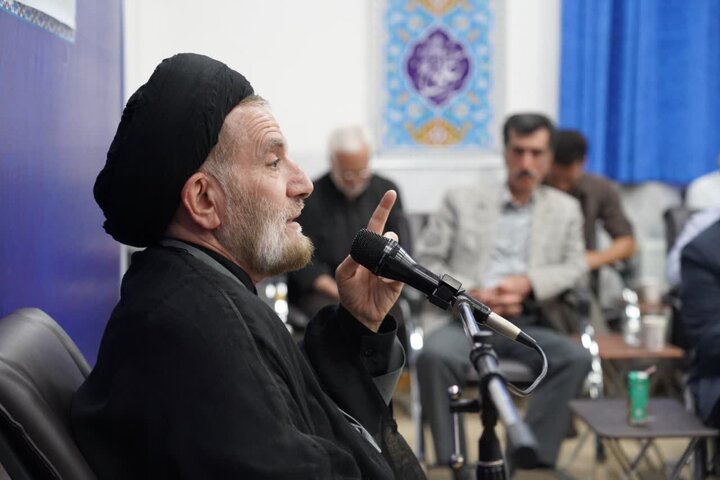 تصاویر/ میثاق جمعی از مردم جنوب شهر خرم‌آباد با امام شهید و تجدید بیعت با مقام معظم رهبری