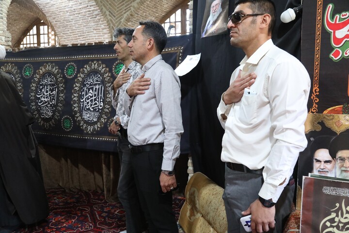 آیین عزاداری روز اول محرم توسط بازاریان شهرکرد